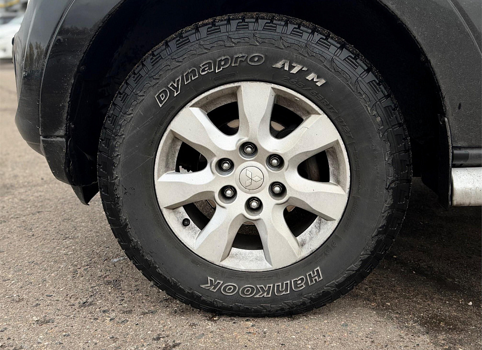 Mitsubishi Pajero, IV Рестайлинг 1 3.0 AT (178 л.с.) 4WD