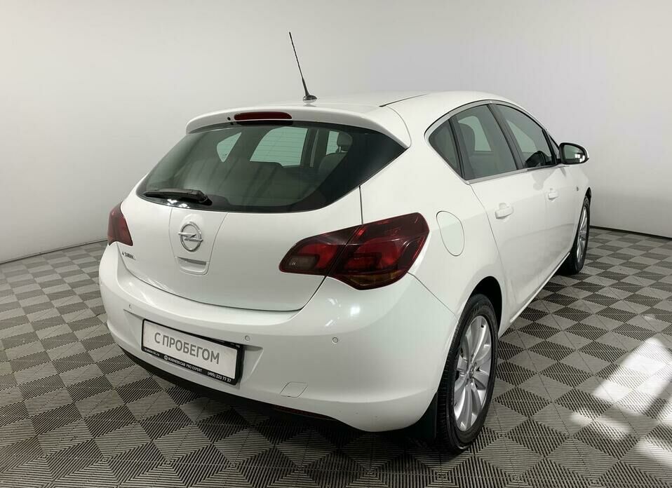 Opel Astra 1.6 AT (115 л.с.)