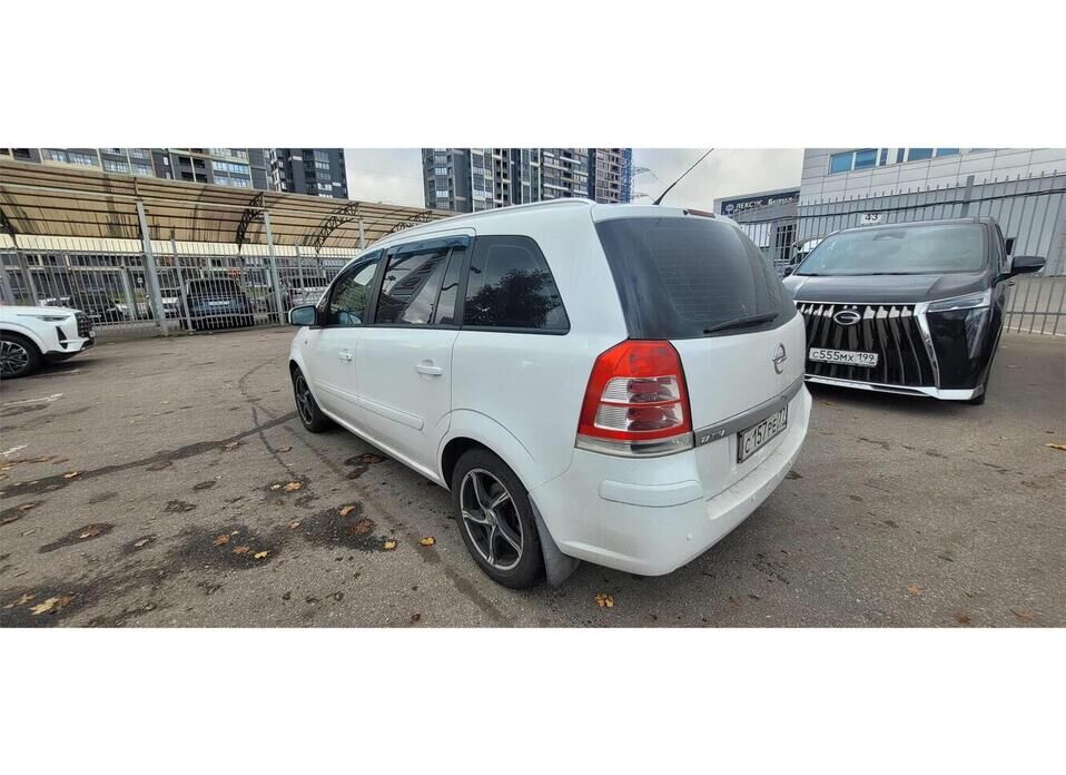 Opel Zafira, B Рестайлинг 1.8 AMT (140 л.с.)