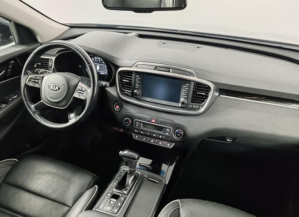 Kia Sorento 2.2d AT (200 л.с.) 4WD