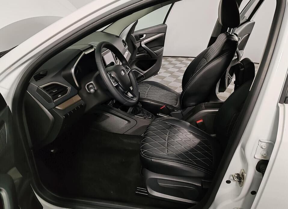 LADA (ВАЗ) Vesta, I Рестайлинг (NG) Предсерийная 1.6 MT (106 л.с.)