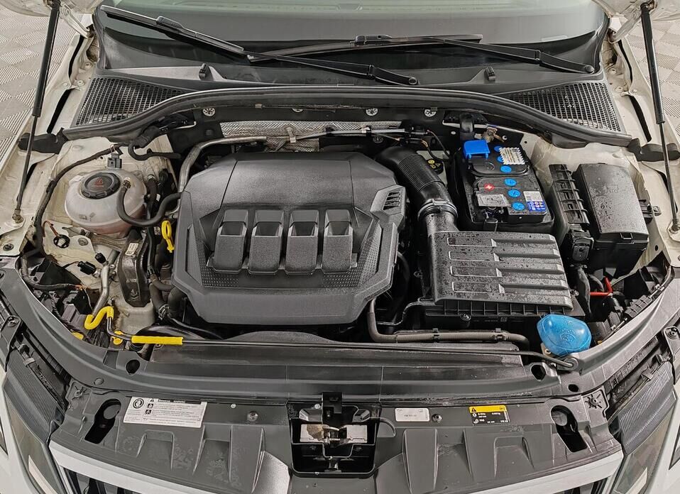 Skoda Octavia, III (A7) Рестайлинг 1.8 AMT (180 л.с.)