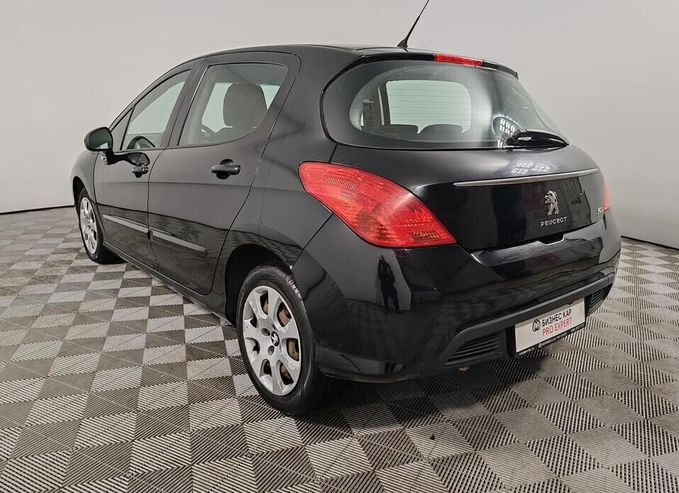 Peugeot 308, I Рестайлинг 1.6 AT (120 л.с.)