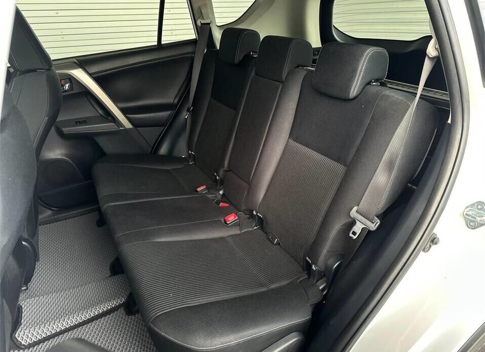 Toyota RAV4, IV (CA40) 2.2d AT (149 л.с.) 4WD