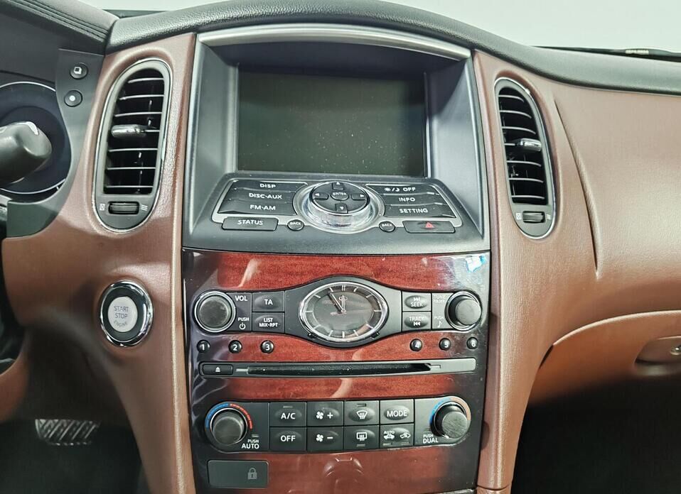Infiniti QX50 2.5 AT (222 л.с.) 4WD