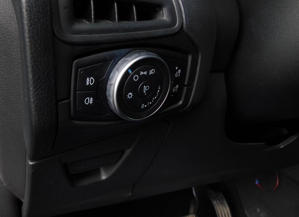 Ford Focus, III Рестайлинг 1.6 AMT (125 л.с.)
