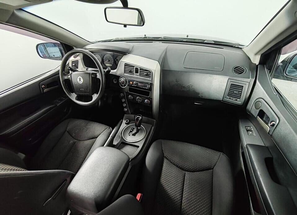 SsangYong Kyron, I Рестайлинг 6-speed 2.3 AT (150 л.с.) 4WD