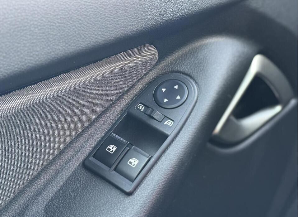 LADA (ВАЗ) Granta, I Рестайлинг Cross 1.6 MT (90 л.с.)