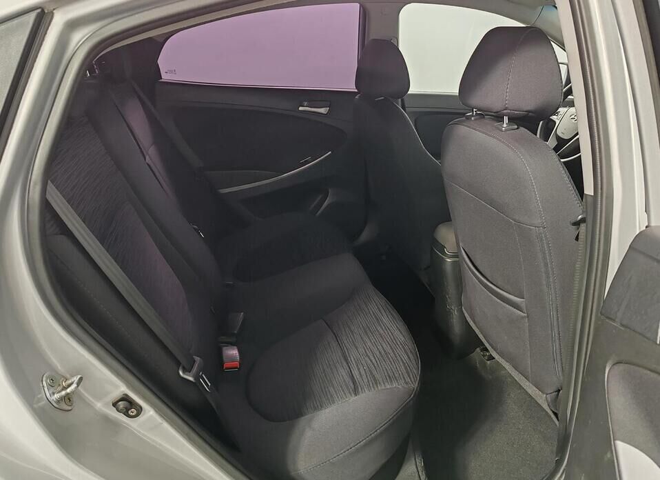 Hyundai Solaris 1.4 MT (107 л.с.)