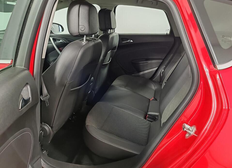 Opel Astra, J Рестайлинг 1.4 AT (140 л.с.)