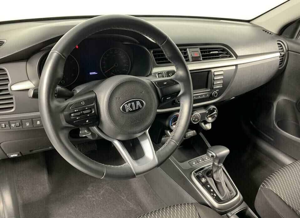 Kia Rio 1.6 AT (123 л.с.)