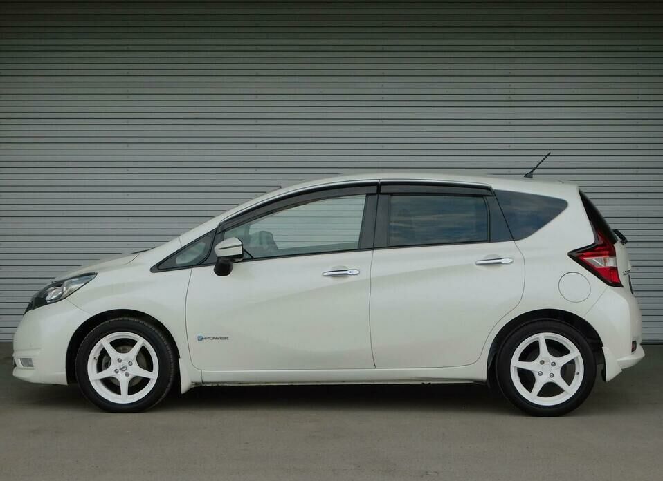 Nissan Note e-Power 1.2hyb AT (79 л.с.)