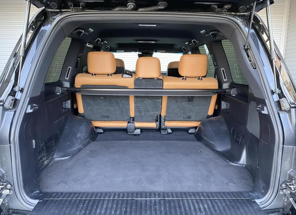 Lexus LX, III Рестайлинг 2 570 5.7 AT (367 л.с.) 4WD