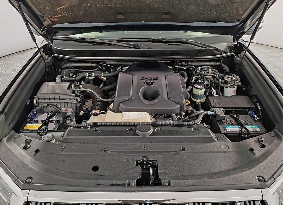 Toyota Land Cruiser Prado, 150 Series Рестайлинг 2 2.8d AT (177 л.с.) 4WD