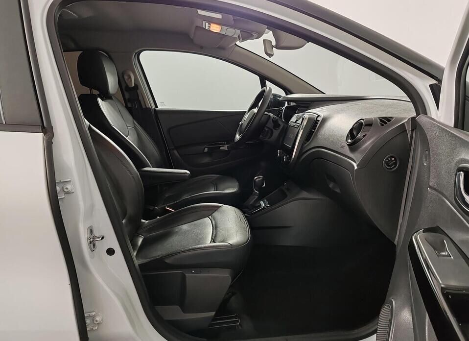 Renault Kaptur, I 1.6 CVT (114 л.с.)