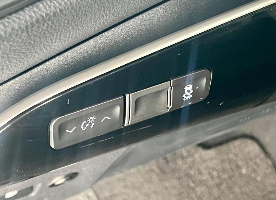 Toyota Prius, IV Рестайлинг (XW50) 1.8hyb AT (98 л.с.)