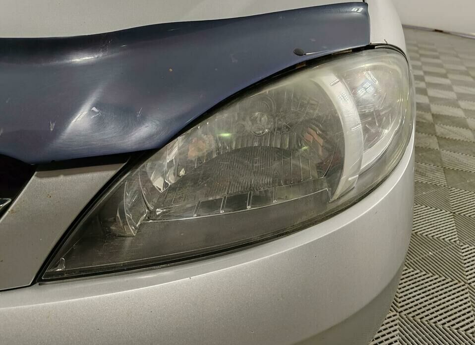 Chevrolet Lacetti 1.4 MT (94 л.с.)