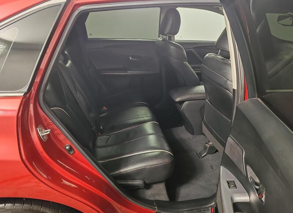 Toyota Venza, I Рестайлинг 2.7 AT (185 л.с.) 4WD