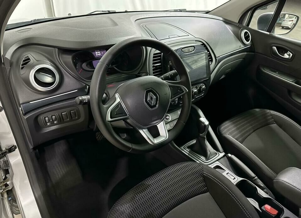 Renault Kaptur 1.6 CVT (114 л.с.)