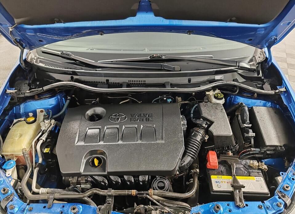 Toyota Auris, II 1.6 CVT (132 л.с.)