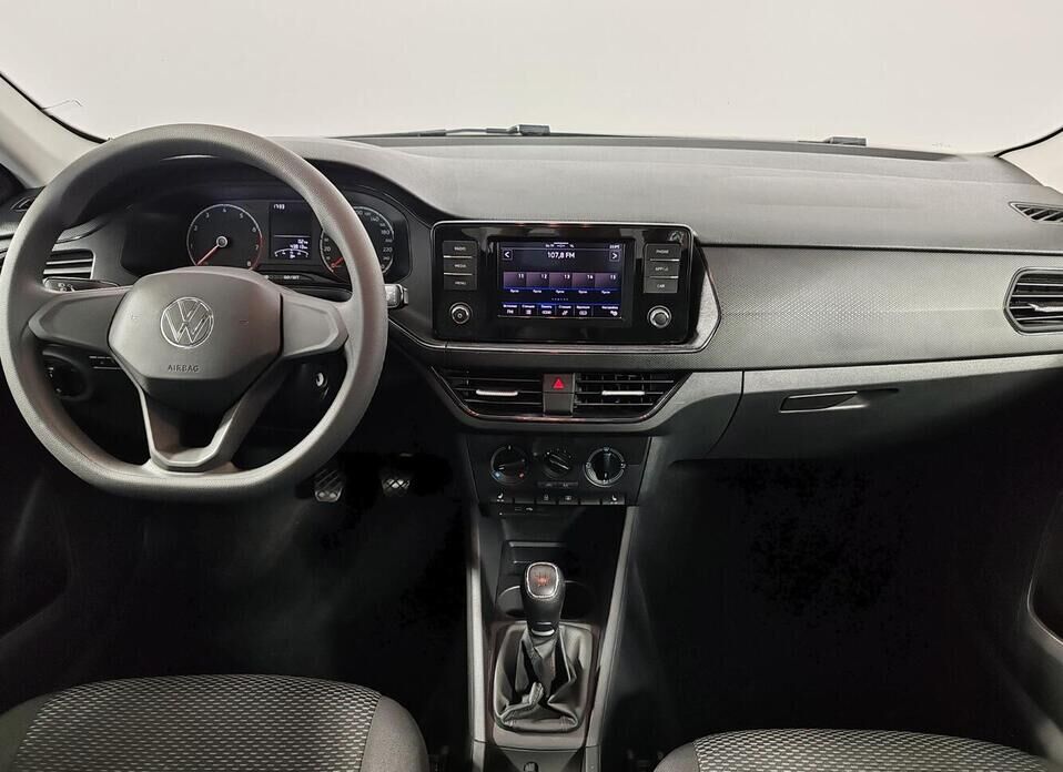 Volkswagen Polo 1.6 MT (110 л.с.)