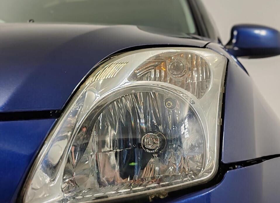 Suzuki Swift, III 1.3 MT (92 л.с.)