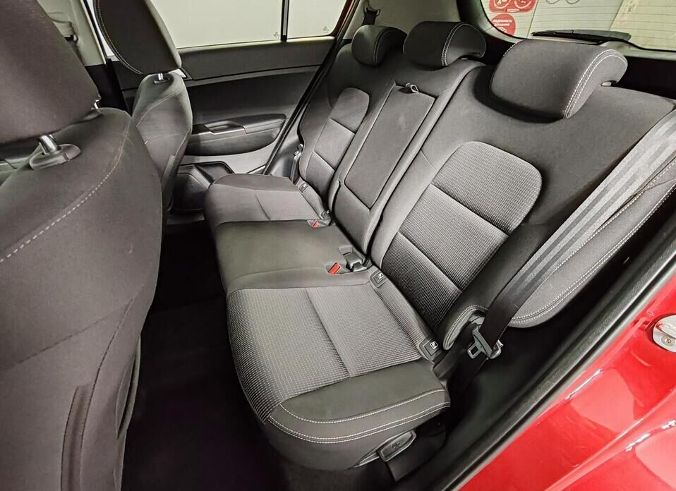 Kia Sportage, IV Рестайлинг 2.0 AT (150 л.с.) 4WD