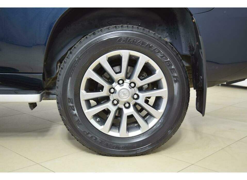 Toyota Land Cruiser Prado 2.8d AT (177 л.с.) 4WD