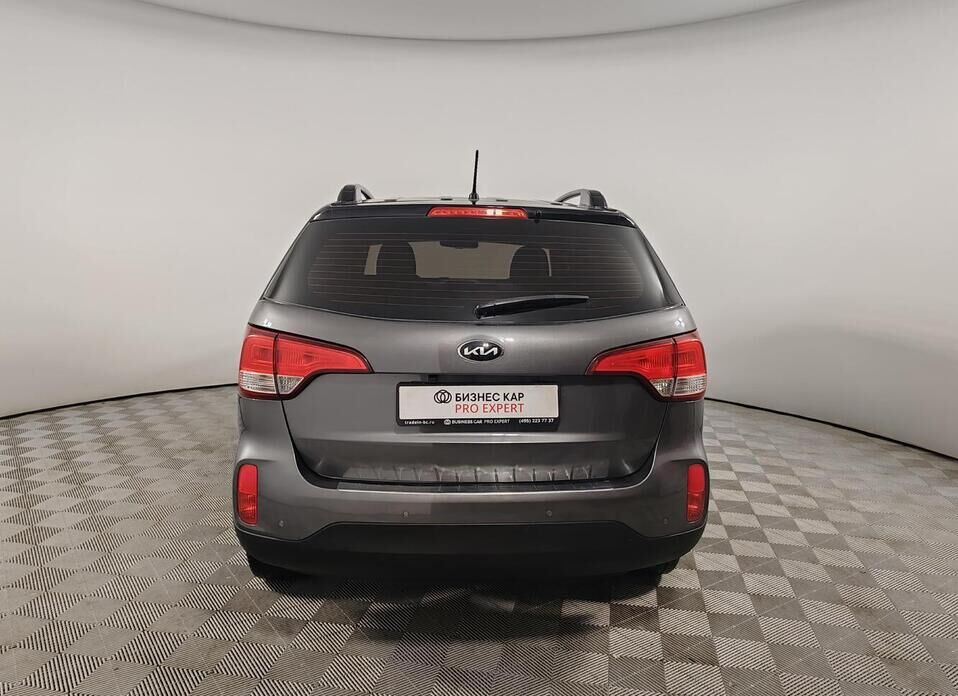 Kia Sorento, II Рестайлинг 2.4 AT (175 л.с.) 4WD