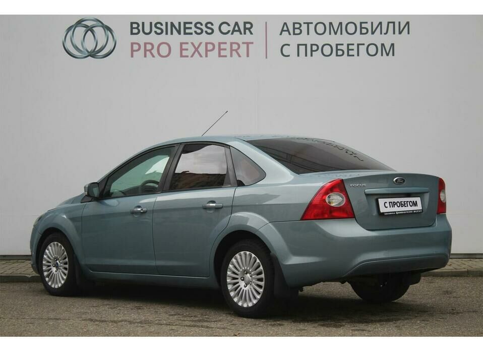 Ford Focus 1.6 AT (100 л.с.)