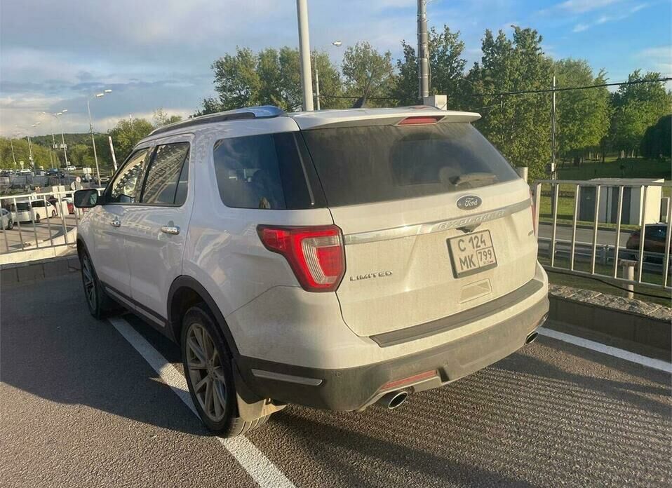 Ford Explorer 3.5 AT (249 л.с.) 4WD