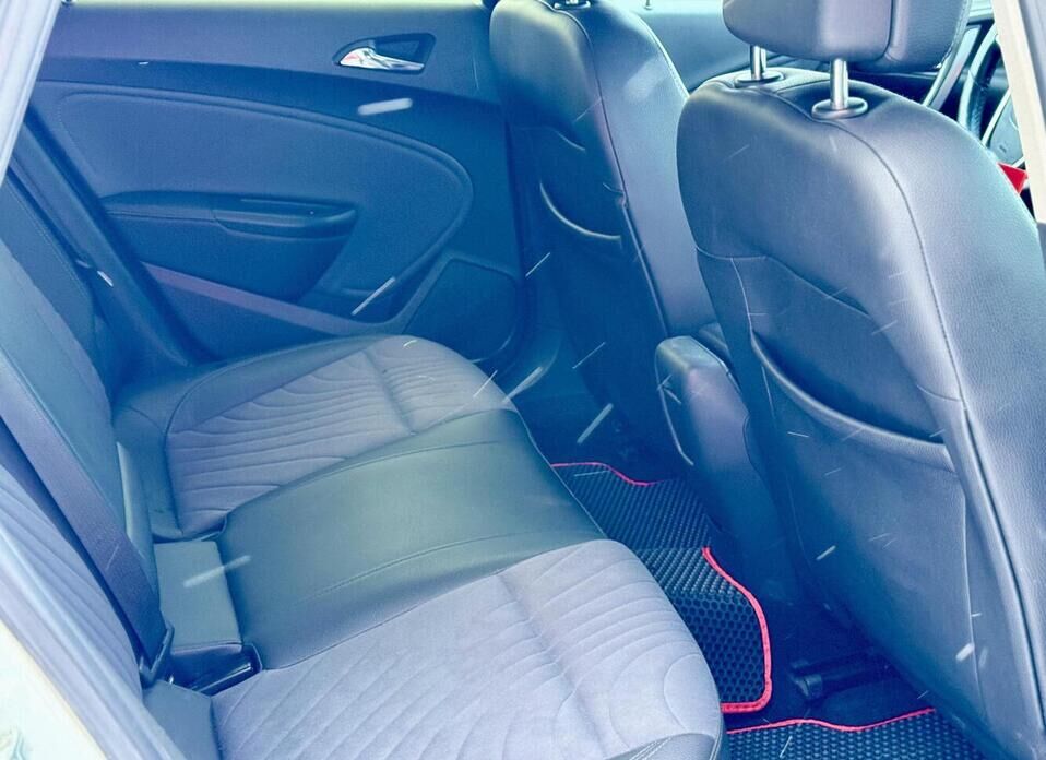 Opel Astra, J Рестайлинг 1.6 MT (115 л.с.)