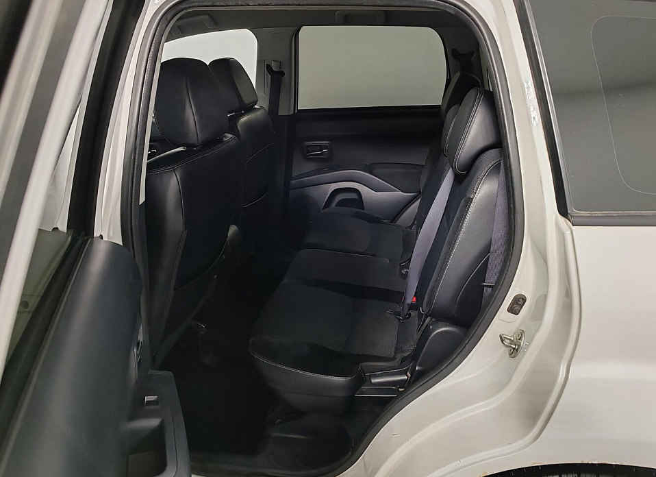 Citroen C-Crosser 2.0 CVT (147 л.с.) 4WD