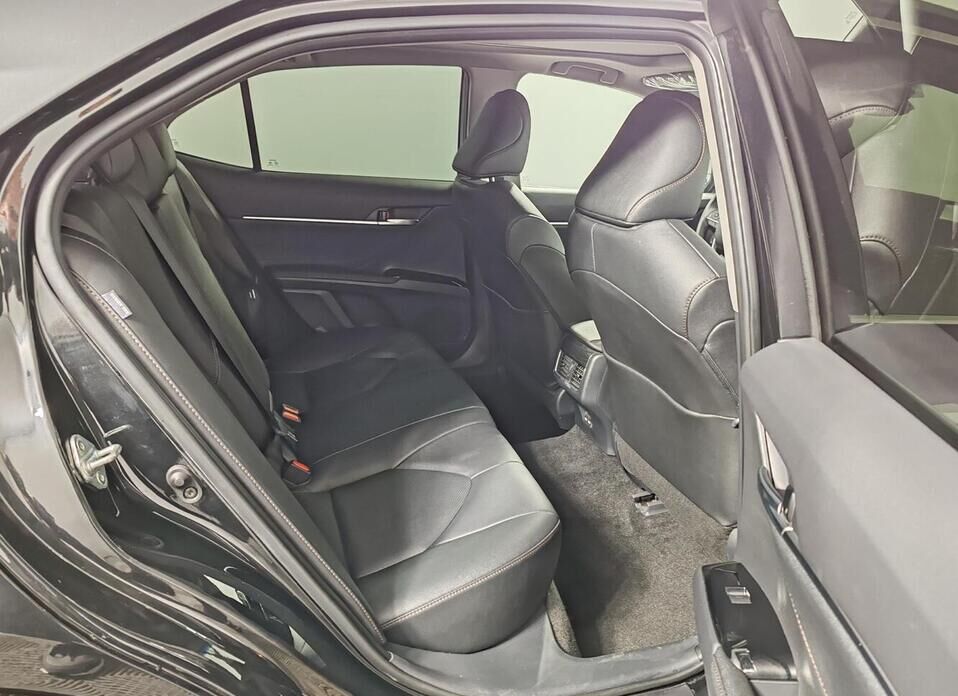 Toyota Camry, VIII (XV70) Рестайлинг 2.5 AT (206 л.с.)
