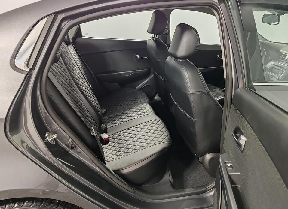 Kia Rio, III Рестайлинг 1.6 MT (123 л.с.)