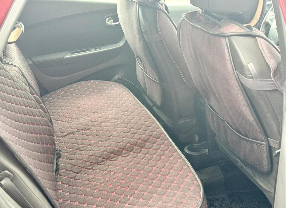 Renault Kaptur, I 2.0 AT (143 л.с.) 4WD