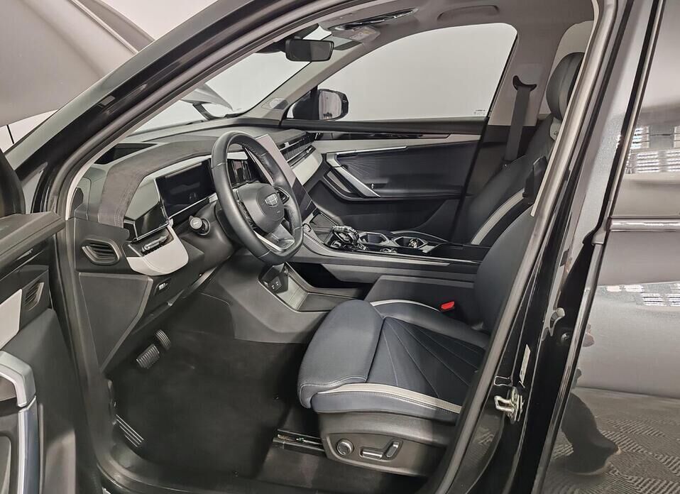 Geely Atlas, II 2.0 AT (200 л.с.) 4WD