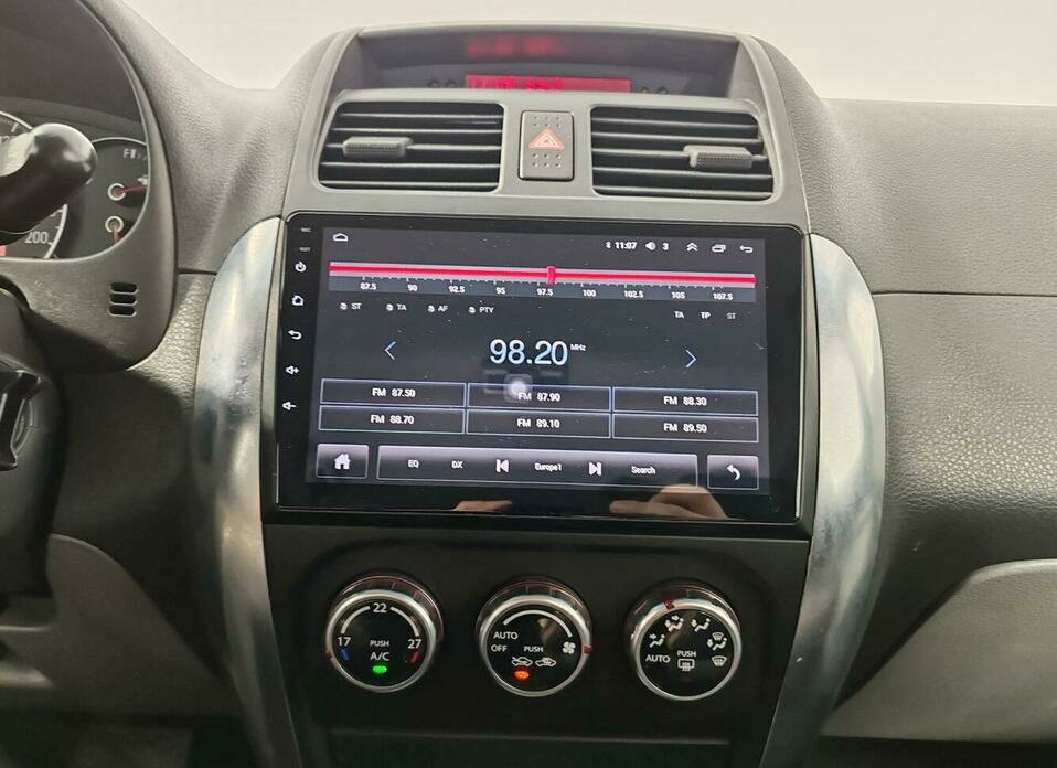 Suzuki SX4 1.6 AT (107 л.с.)