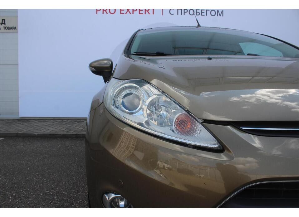 Ford Fiesta 1.4 AT (96 л.с.)