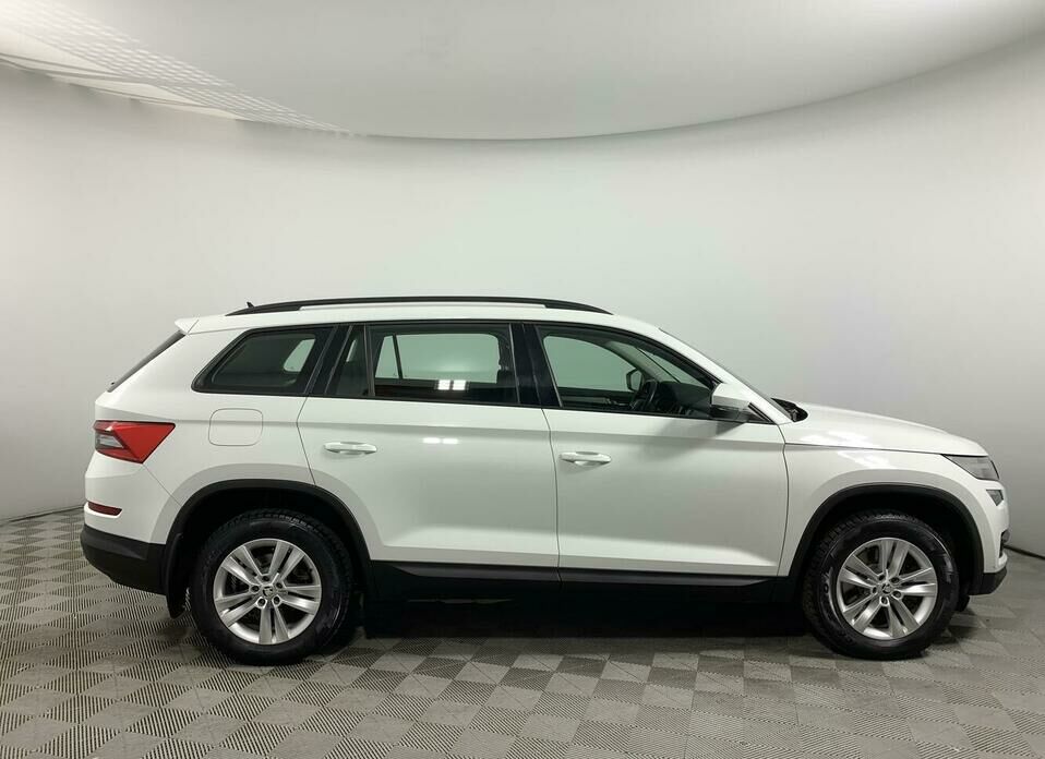 Skoda Kodiaq 2.0 AMT (180 л.с.) 4WD