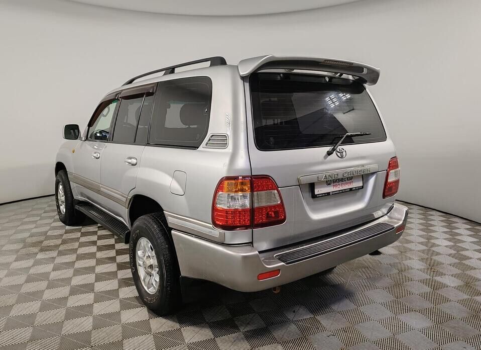 Toyota Land Cruiser, 100 Series Рестайлинг 2 4.2d MT (204 л.с.) 4WD