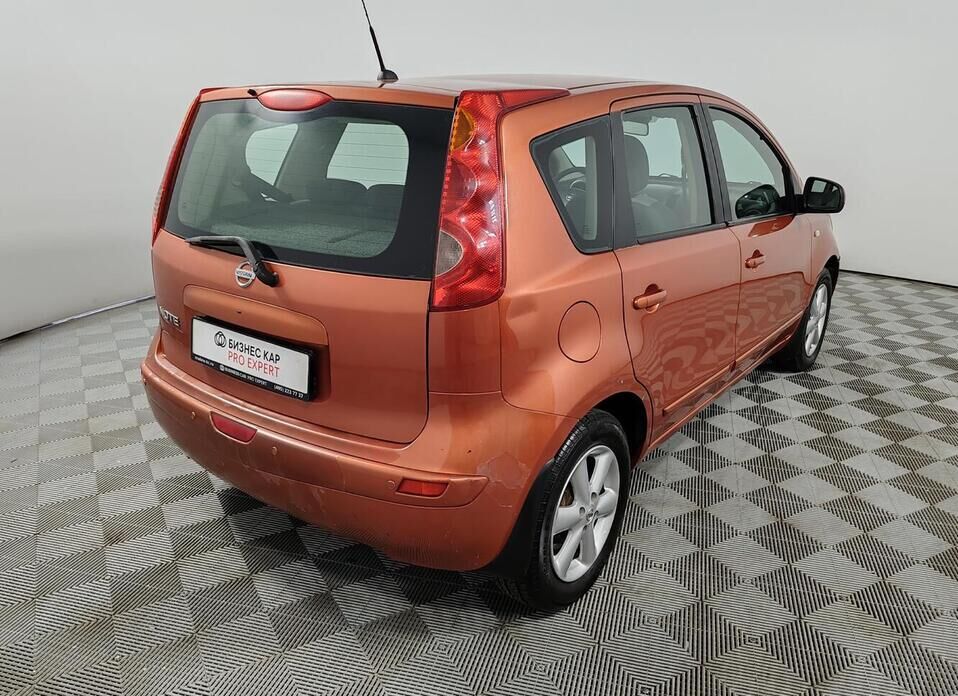 Nissan Note 1.6 AT (110 л.с.)