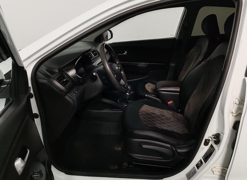 Kia Rio 5-speed 1.6 MT (123 л.с.)