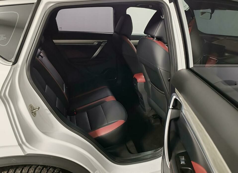 Geely Coolray 1.5 AMT (150 л.с.)