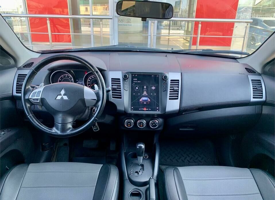 Mitsubishi Outlander 2.0 CVT (147 л.с.)