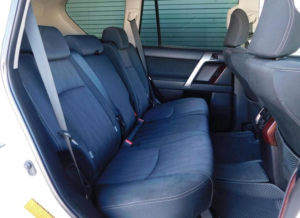 Toyota Land Cruiser Prado, 150 Series Рестайлинг 1 3.0d AT (173 л.с.) 4WD