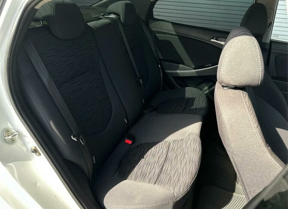 Hyundai Solaris 1.6 AT (123 л.с.)