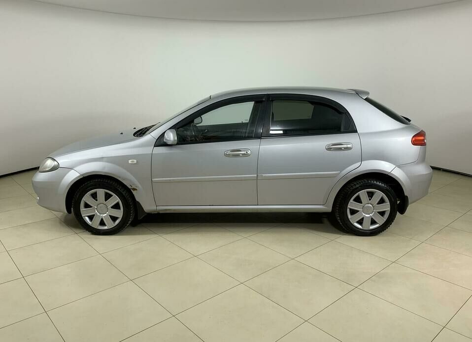 Chevrolet Lacetti 1.6 MT (109 л.с.)