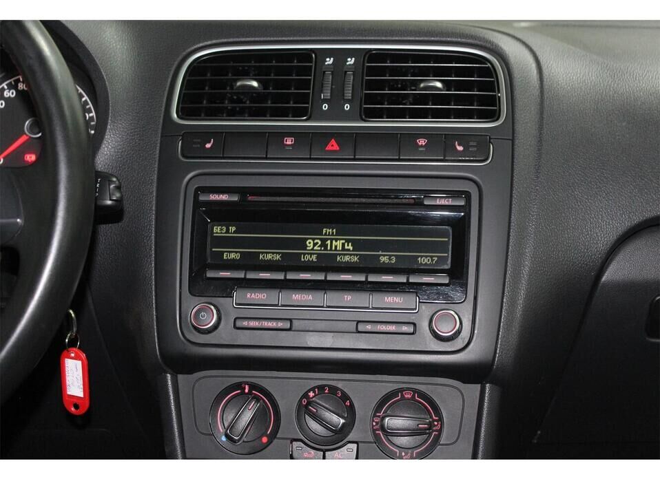 Volkswagen Polo, V 1.6 MT (105 л.с.)