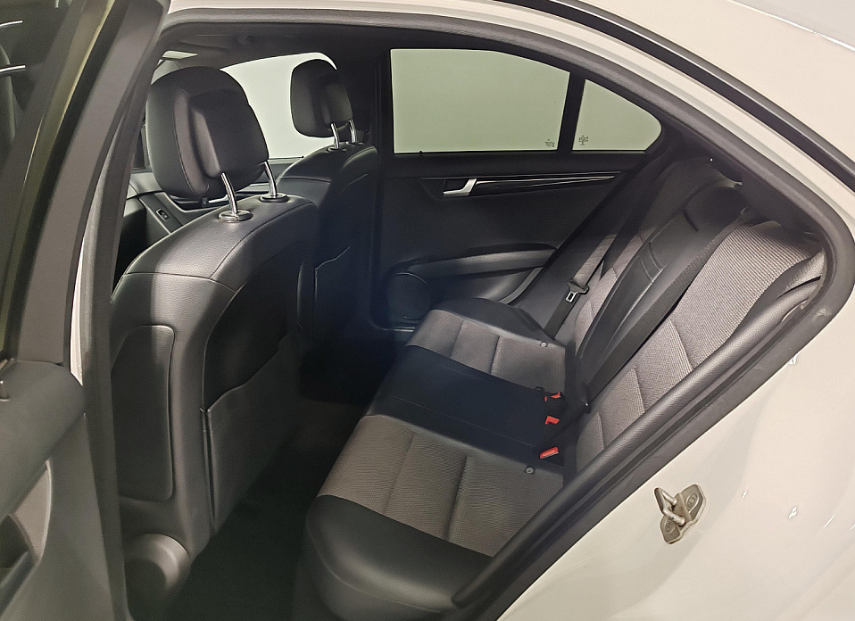 Mercedes-Benz C-Класс, III (W204) Рестайлинг 180 1.6 AT (156 л.с.)